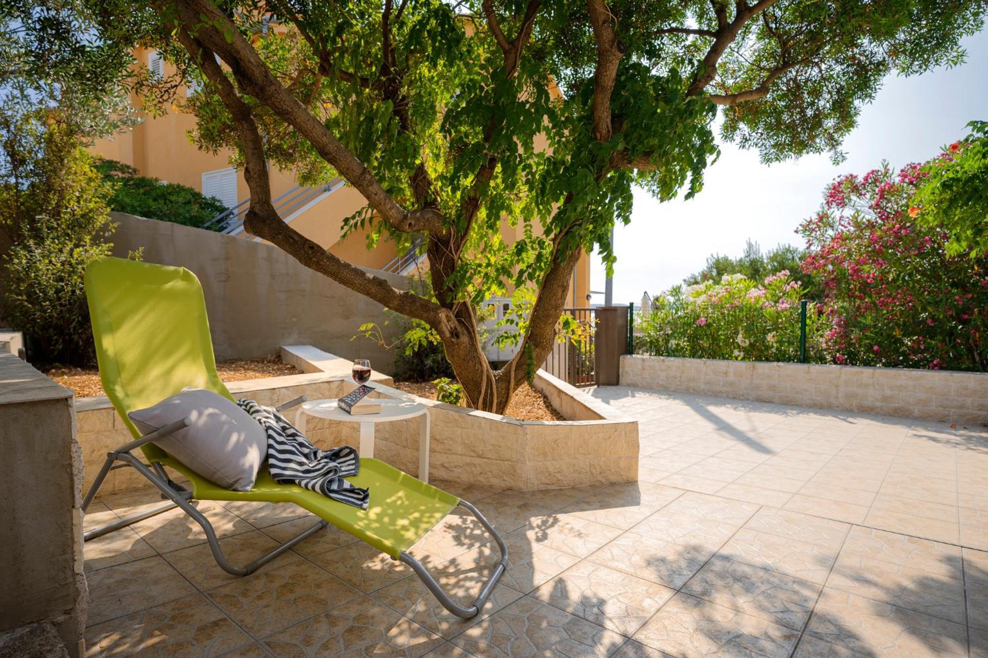 Big Sunny Terrace Apartment Hvar Hvar Town Esterno foto